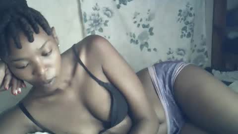 sexxy_curvy23 online show from February 2026 05:08:01 AM