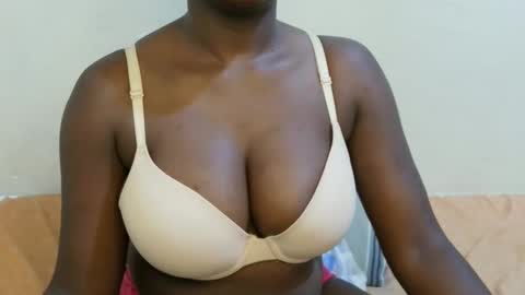 Snapshot of sexxy_maya1 chatting on April 2026 06:16:02 PM sexxy_maya1 online show from April 2026 06:16:02 PM