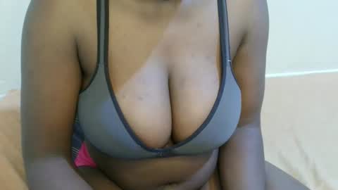 Snapshot of sexxy_maya1 chatting on April 2026 10:19:01 AM sexxy_maya1 online show from April 2026 10:19:01 AM