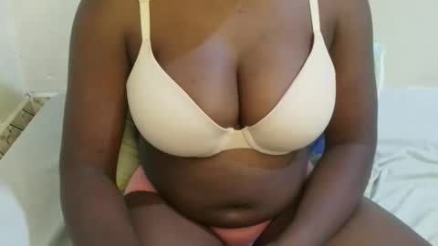 Snapshot of sexxy_maya1 chatting on May 2026 09:54:02 PM sexxy_maya1 online show from May 2026 09:54:02 PM