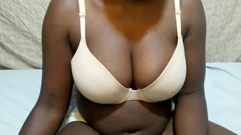 Snapshot of sexxy_maya1 chatting on June 2026 07:03:02 AM sexxy_maya1 online show from June 2026 07:03:02 AM