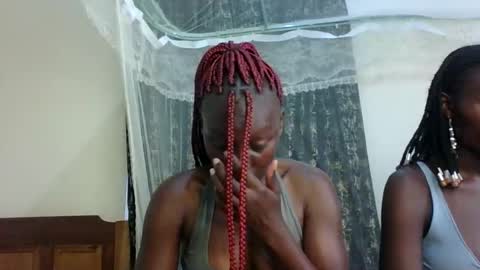Snapshot of sexxy_melmine chatting on April 2026 11:30:02 AM Dolly online show from April 2026 11:30:02 AM