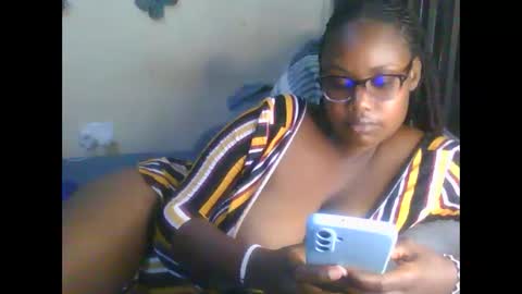 Snapshot of sexxy_mish chatting on April 2026 06:19:02 AM sexxy_mish online show from April 2026 06:19:02 AM