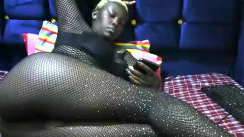 Snapshot of sexxy_triza chatting on April 2026 02:55:02 PM triza online show from April 2026 02:55:02 PM