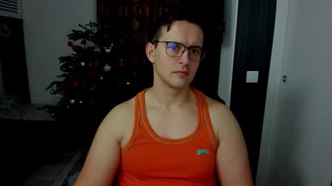 Sexxymuscles4U online show from January 2026 08:29:02 AM