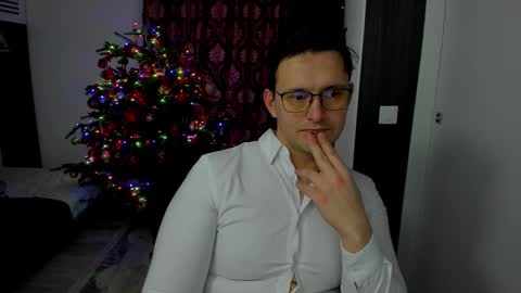 Sexxymuscles4U online show from January 2026 01:17:02 PM