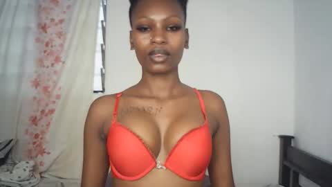 Snapshot of sexxypixie chatting on April 2026 10:45:02 AM sexxypixie online show from April 2026 10:45:02 AM