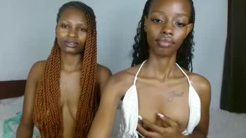 Snapshot of sexxypixie chatting on May 2026 10:55:02 AM sexxypixie online show from May 2026 10:55:02 AM