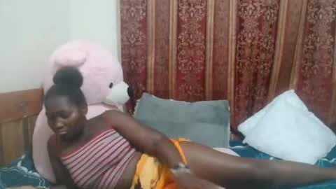 sexxypritty online show from September 2025 06:35:01 PM