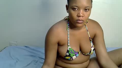 sexxythea_ online show from October 2025 08:07:01 PM