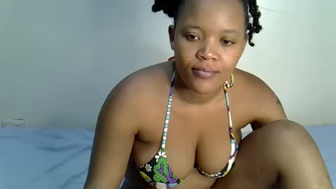 sexxythea_ online show from October 2025 07:45:02 PM