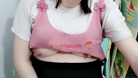 sexy8685 online show from April 2026 02:44:02 AM