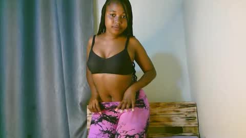 Ariana online show from December 2025 07:18:01 PM