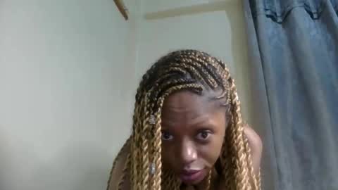 Snapshot of sexy_banny4 chatting on April 2026 05:14:02 PM sexy_banny4 online show from April 2026 05:14:02 PM