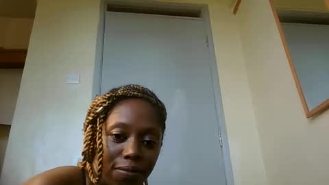 Snapshot of sexy_banny4 chatting on April 2026 12:33:01 PM sexy_banny4 online show from April 2026 12:33:01 PM