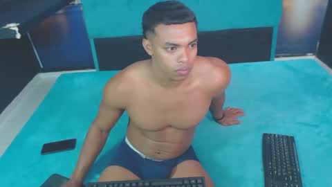 Snapshot of sexy_bigcock01 chatting on January 2025 01:00:01 PM sexy_bigcock01 online show from January 2025 01:00:01 PM