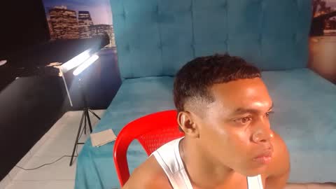 Snapshot of sexy_bigcock01 chatting on February 2025 12:05:02 PM sexy_bigcock01 online show from February 2025 12:05:02 PM