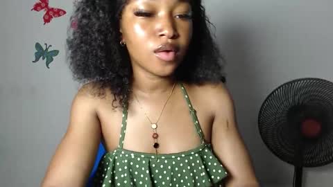 sexy_bluey247 online show from December 2025 06:13:02 PM