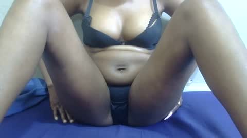 sexy_claude96 online show from February 2025 07:33:02 AM