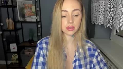 Snapshot of sexy_coralie chatting on January 2025 07:44:02 PM C o r a l i e online show from January 2025 07:44:02 PM