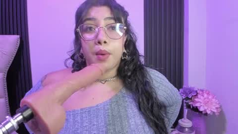 Snapshot of sexy_cristall chatting on May 2026 08:03:02 PM C R I S T A L online show from May 2026 08:03:02 PM