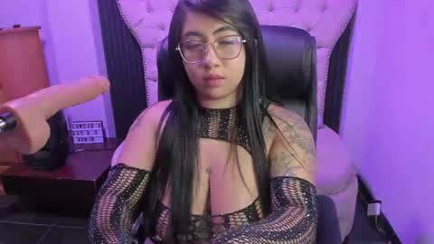Snapshot of sexy_cristall chatting on July 2026 09:08:01 PM C R I S T A L online show from July 2026 09:08:01 PM