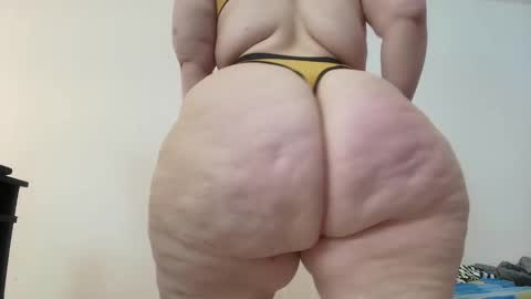 Snapshot of sexy_curvi chatting on December 2024 04:57:01 PM karla instagram online show from December 2024 04:57:01 PM