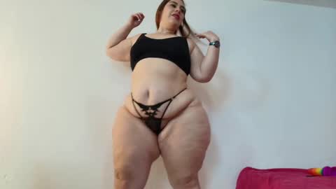 Snapshot of sexy_curvi chatting on February 2025 04:50:01 PM karla instagram online show from February 2025 04:50:01 PM