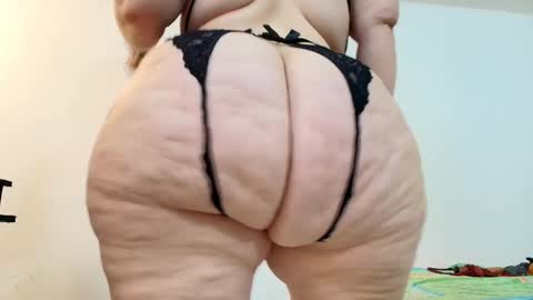 Snapshot of sexy_curvi chatting on February 2025 05:01:02 PM karla instagram online show from February 2025 05:01:02 PM