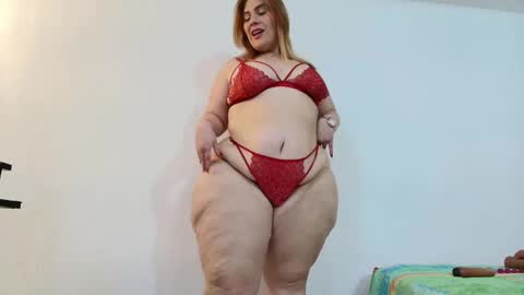 Snapshot of sexy_curvi chatting on February 2025 03:09:02 PM karla instagram online show from February 2025 03:09:02 PM