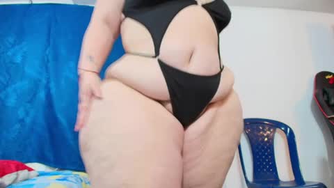Snapshot of sexy_curvi chatting on June 2026 03:14:02 PM karla instagram online show from June 2026 03:14:02 PM