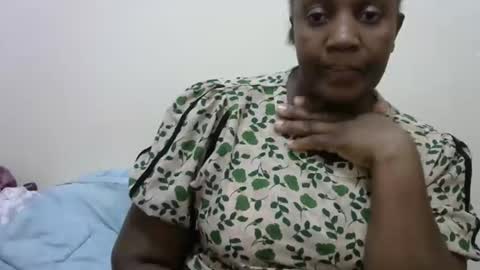 Snapshot of sexy_dee1 chatting on May 2026 05:24:01 AM Sweet Dee online show from May 2026 05:24:01 AM