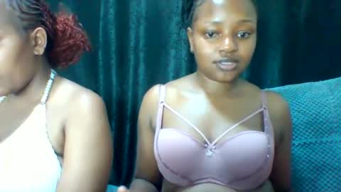 Snapshot of sexy_divaaa chatting on May 2026 09:00:01 PM sexy_divaaa online show from May 2026 09:00:01 PM