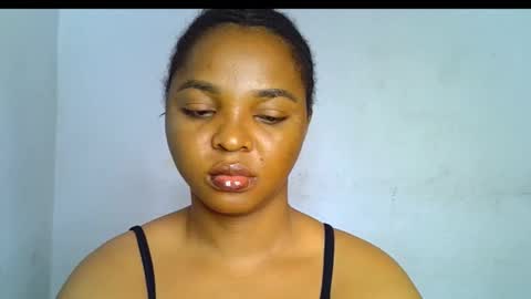 Clara online show from October 2025 11:03:01 PM