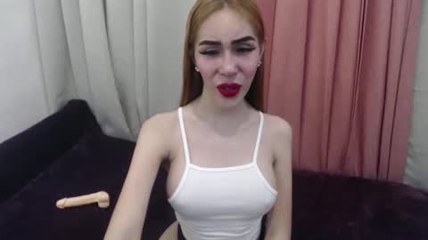 sexy_emily92 online show from January 2025 08:25:01 AM
