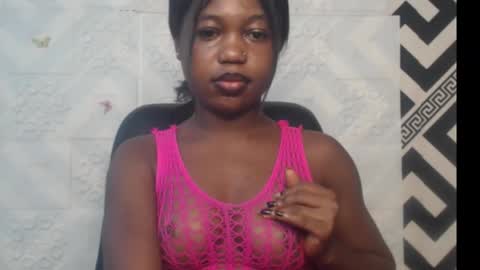 Snapshot of sexy_floral chatting on September 2025 07:29:01 AM Angela online show from September 2025 07:29:01 AM