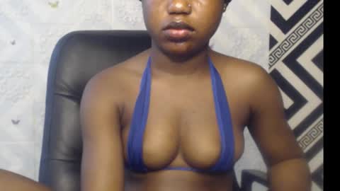 Snapshot of sexy_floral chatting on September 2025 09:34:01 AM Angela online show from September 2025 09:34:01 AM