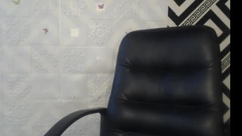 Snapshot of sexy_floral chatting on September 2025 09:40:02 PM Angela online show from September 2025 09:40:02 PM