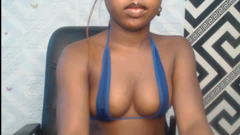 Snapshot of sexy_floral chatting on October 2025 08:23:02 AM Angela online show from October 2025 08:23:02 AM