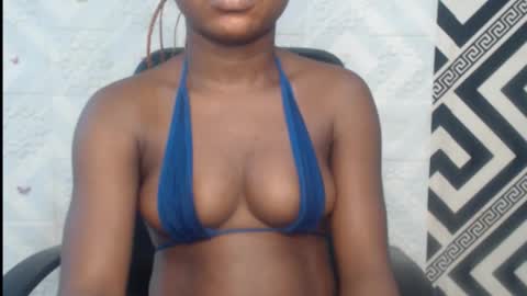 Snapshot of sexy_floral chatting on October 2025 09:29:02 AM Angela online show from October 2025 09:29:02 AM