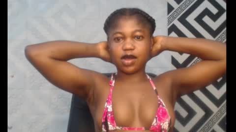 Snapshot of sexy_floral chatting on October 2025 09:21:01 AM Angela online show from October 2025 09:21:01 AM