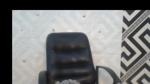 Snapshot of sexy_floral chatting on October 2025 09:27:02 PM Angela online show from October 2025 09:27:02 PM