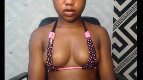 Snapshot of sexy_floral chatting on October 2025 07:34:02 AM Angela online show from October 2025 07:34:02 AM