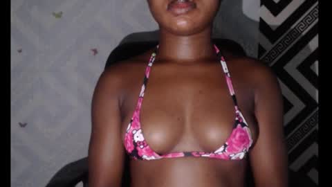 Snapshot of sexy_floral chatting on October 2025 07:45:01 AM Angela online show from October 2025 07:45:01 AM