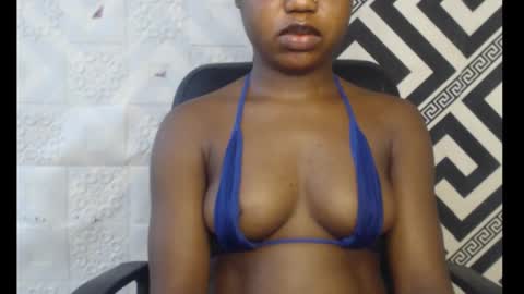 Snapshot of sexy_floral chatting on November 2025 09:11:02 AM Angela online show from November 2025 09:11:02 AM