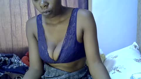 Snapshot of sexy_leila3 chatting on June 2026 09:56:01 AM kayla online show from June 2026 09:56:01 AM