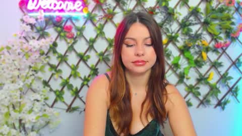 Lily online show from November 2025 04:06:02 AM