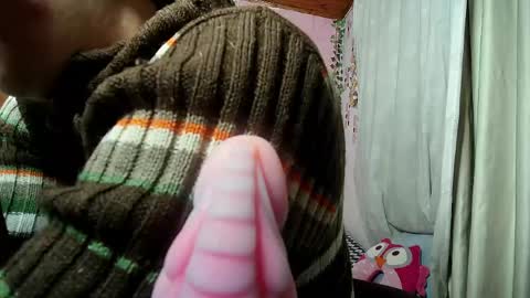Snapshot of sexy_lolas chatting on April 2026 05:32:02 AM sexy lolas online show from April 2026 05:32:02 AM