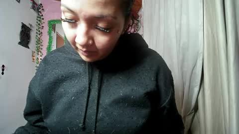 Snapshot of sexy_lolas chatting on June 2026 05:09:02 AM sexy lolas online show from June 2026 05:09:02 AM