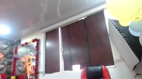 MARIPOSA online show from October 2025 12:29:01 PM